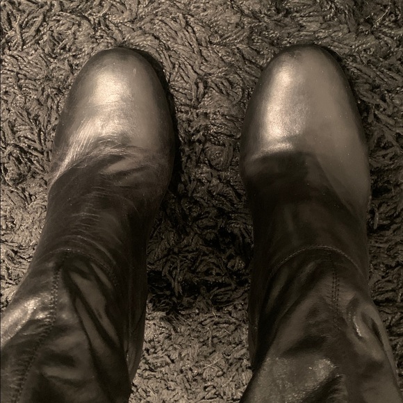 Black Knee-High Leather Boots - Picture 10 of 15